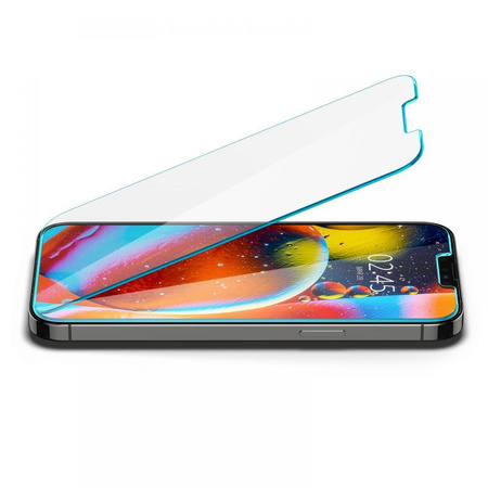 SZKŁO HARTOWANE SPIGEN GLAS.TR SLIM IPHONE 13 / 13 PRO / 14 / 16E CLEAR